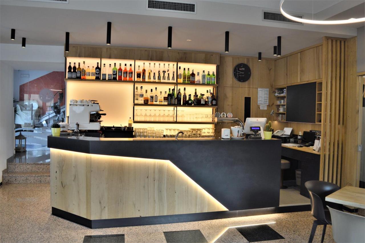 Albergo Ristorante Da Neni Mori Exterior foto