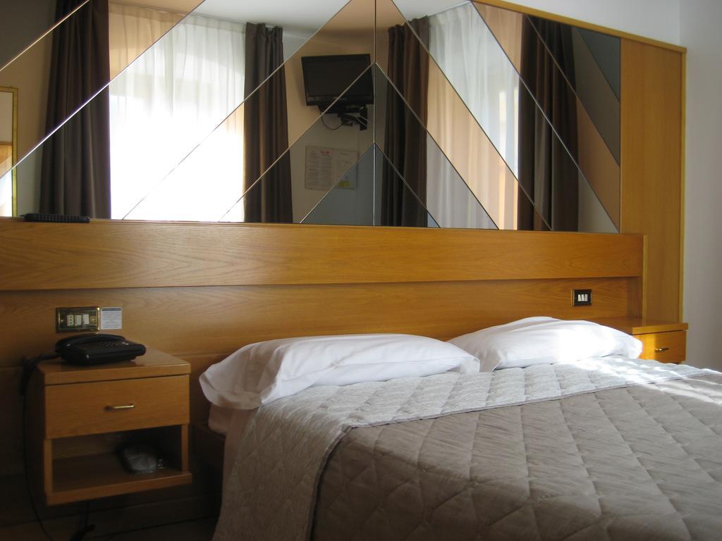 Albergo Ristorante Da Neni Mori Quarto foto